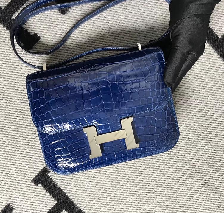 Hermes Shiny Crocodile Constance Bag 19CM in Royal Blue Silver Hardware