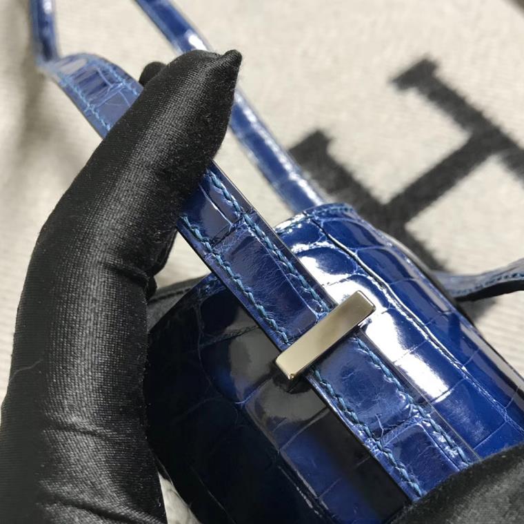 Stock Hermes Shiny Crocodile Constance Bag19CM in Royal Blue Silver Hardware