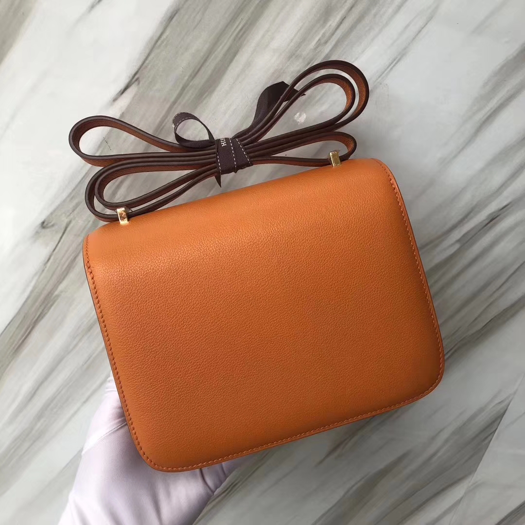 Stock Hermes i9 Apricot Evecolor Leather Constance Bag18CM Gold Hardware