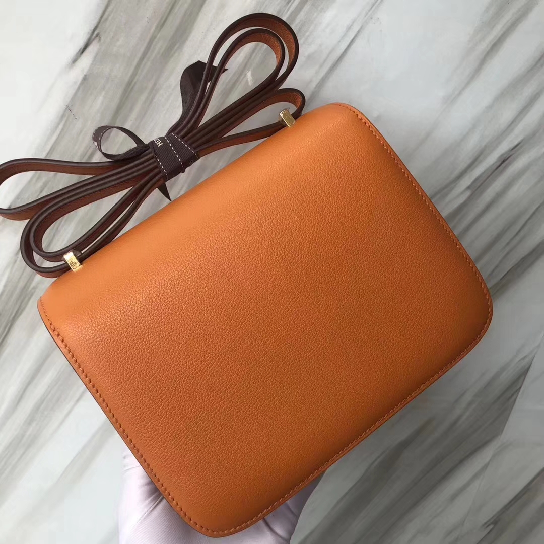 Stock Hermes i9 Apricot Evecolor Leather Constance Bag18CM Gold Hardware