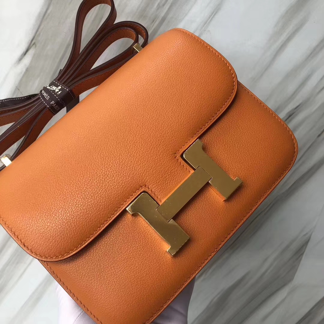 Stock Hermes i9 Apricot Evecolor Leather Constance Bag18CM Gold Hardware