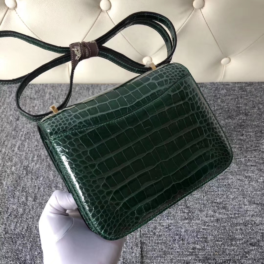 Stock Hermes Shiny Crocodile Leather Constance18CM Bag in CK67 Vert Fonce Gold Hardware