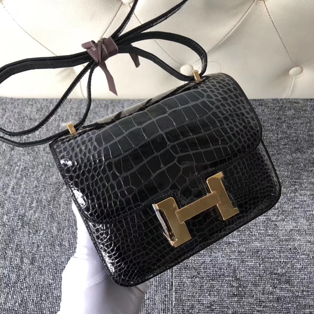 Stock Hermes CK89 Noir Shiny Crocodile Constance18CM Bag Silver/Gold Hardware