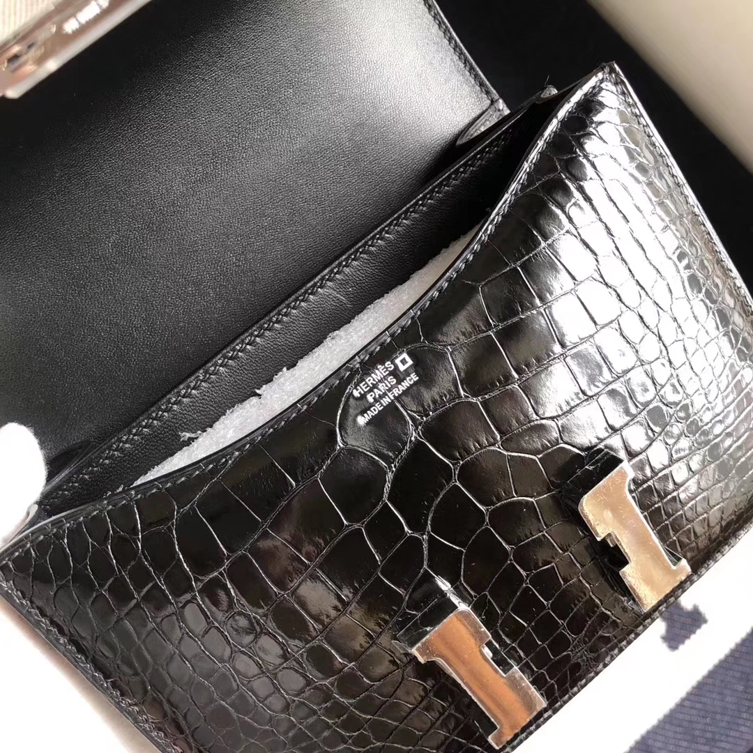 Stock Hermes CK89 Noir Shiny Crocodile Constance Bag18cm Silver Hardware