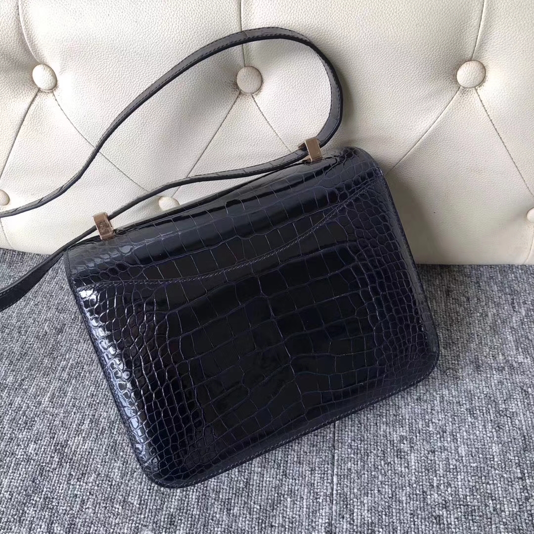 Luxury Hermes Shiny Crocodile Constance Bag24CM in 2Z Blue Midnight Rose Gold Hardware