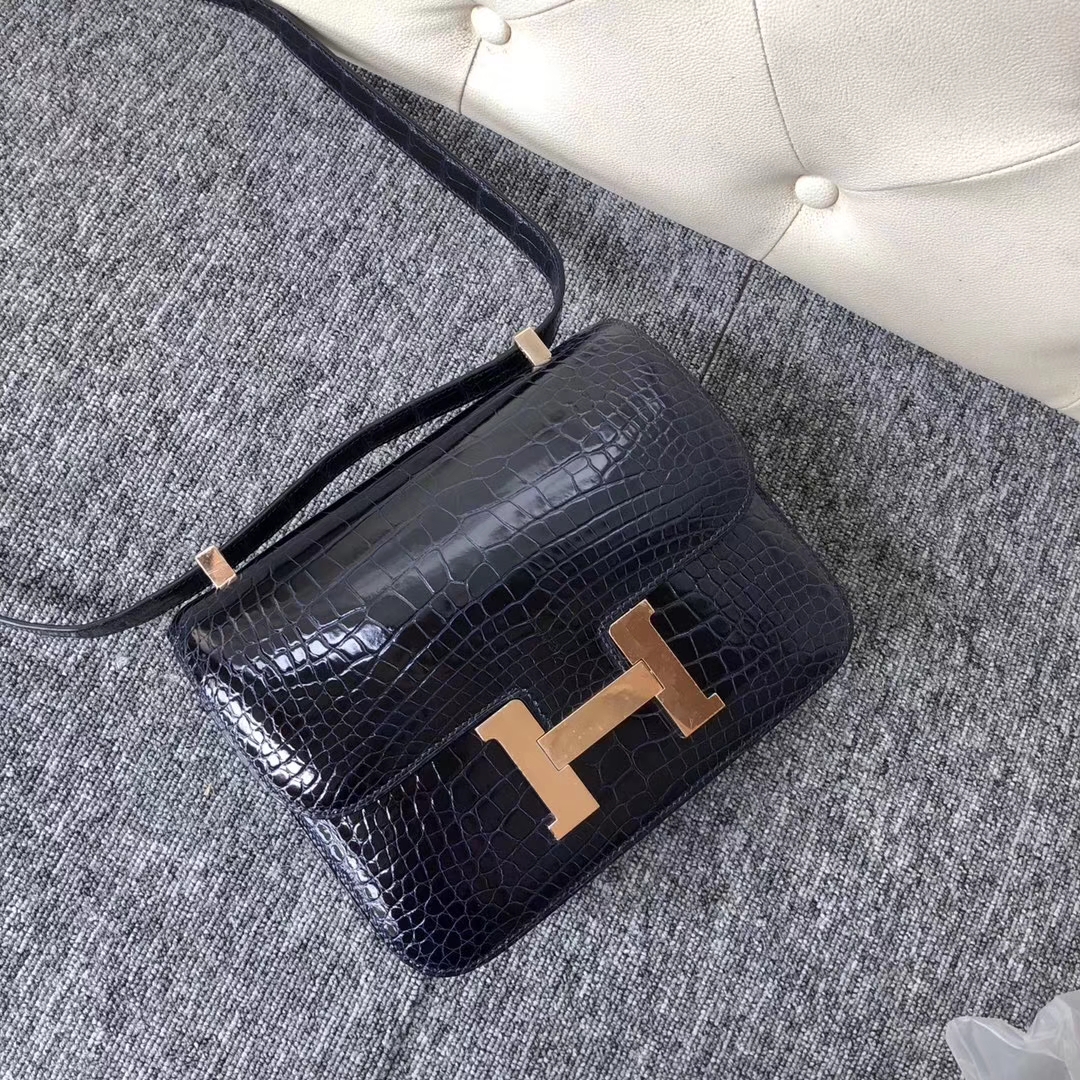 Luxury Hermes Shiny Crocodile Constance Bag24CM in 2Z Blue Midnight Rose Gold Hardware
