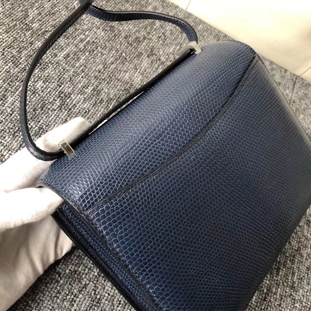 Elegant Hermes CK73 Blue Saphir Shiny Lizard Constance18CM Bag Silver Hardware