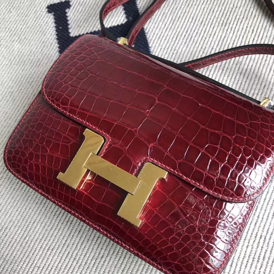 Stock Hermes Alligator Crocodile Constance Bag19CM in F5 Rouge Bourgogne Gold Hardware