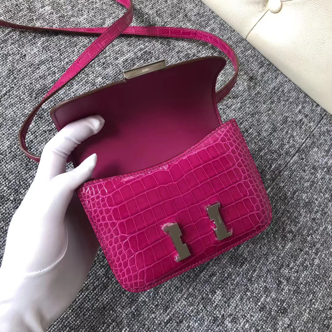 Pretty Hermes J5 Rose Scheherazade Shiny Crocodile Constance14CM Bag Silver Hardware