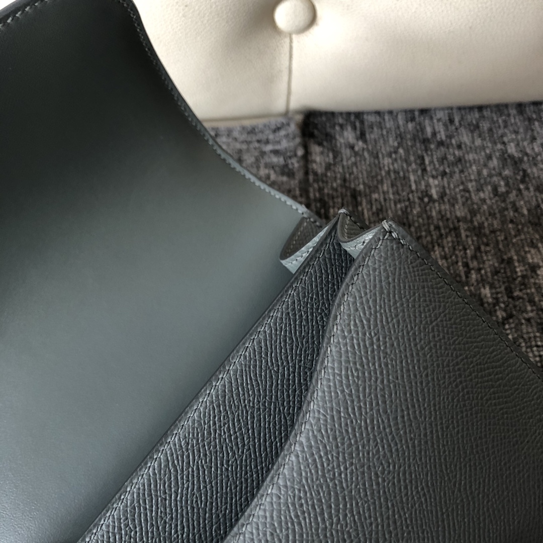 New Arrival Hermes CC63 Vert Amande Epsom Calf Constance Bag18CM Silver Hardware