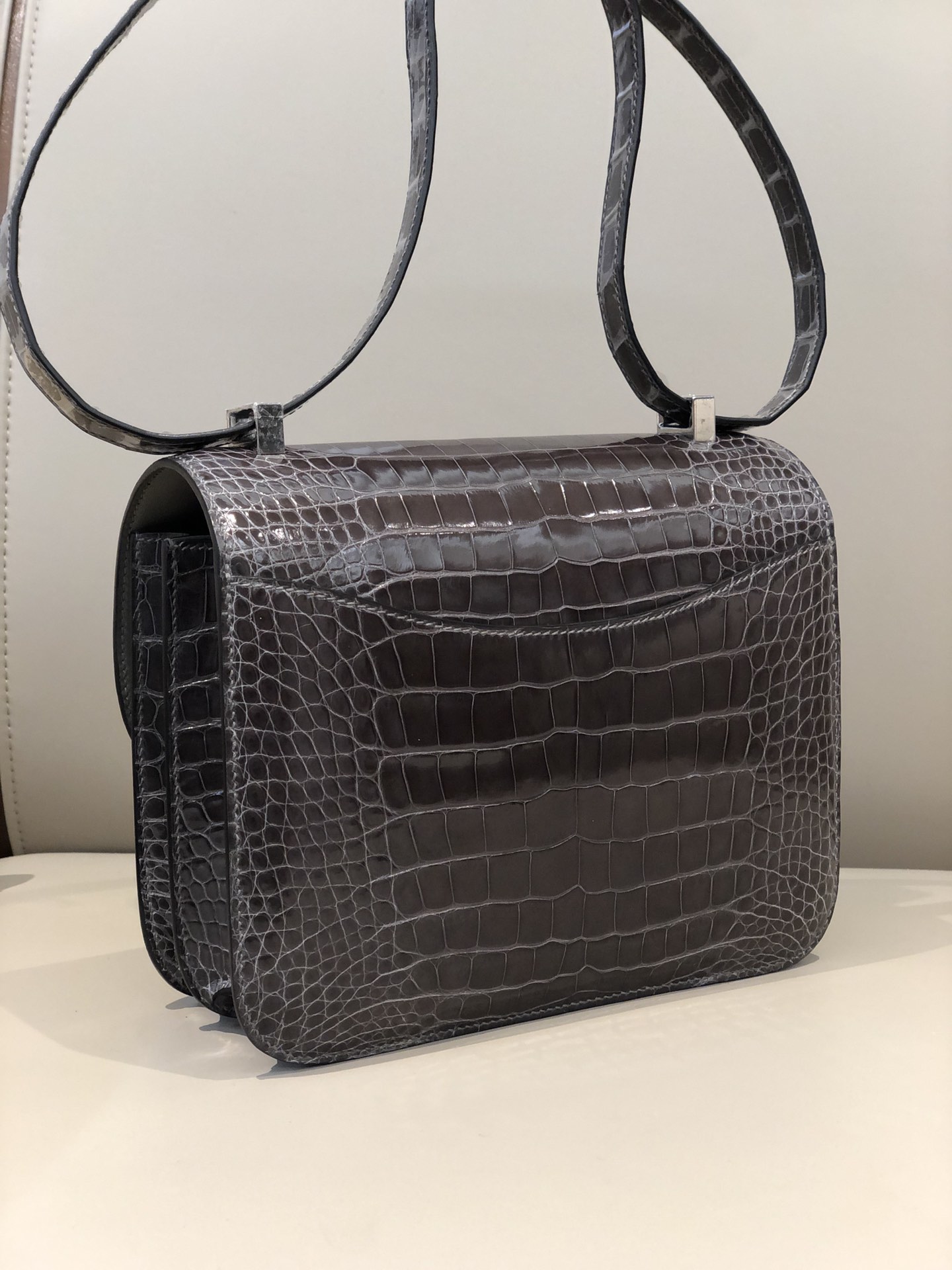 Stock Hermes Shiny Crocodile CK88 Gris Graphite Constance Bag24cm Silver Hardware