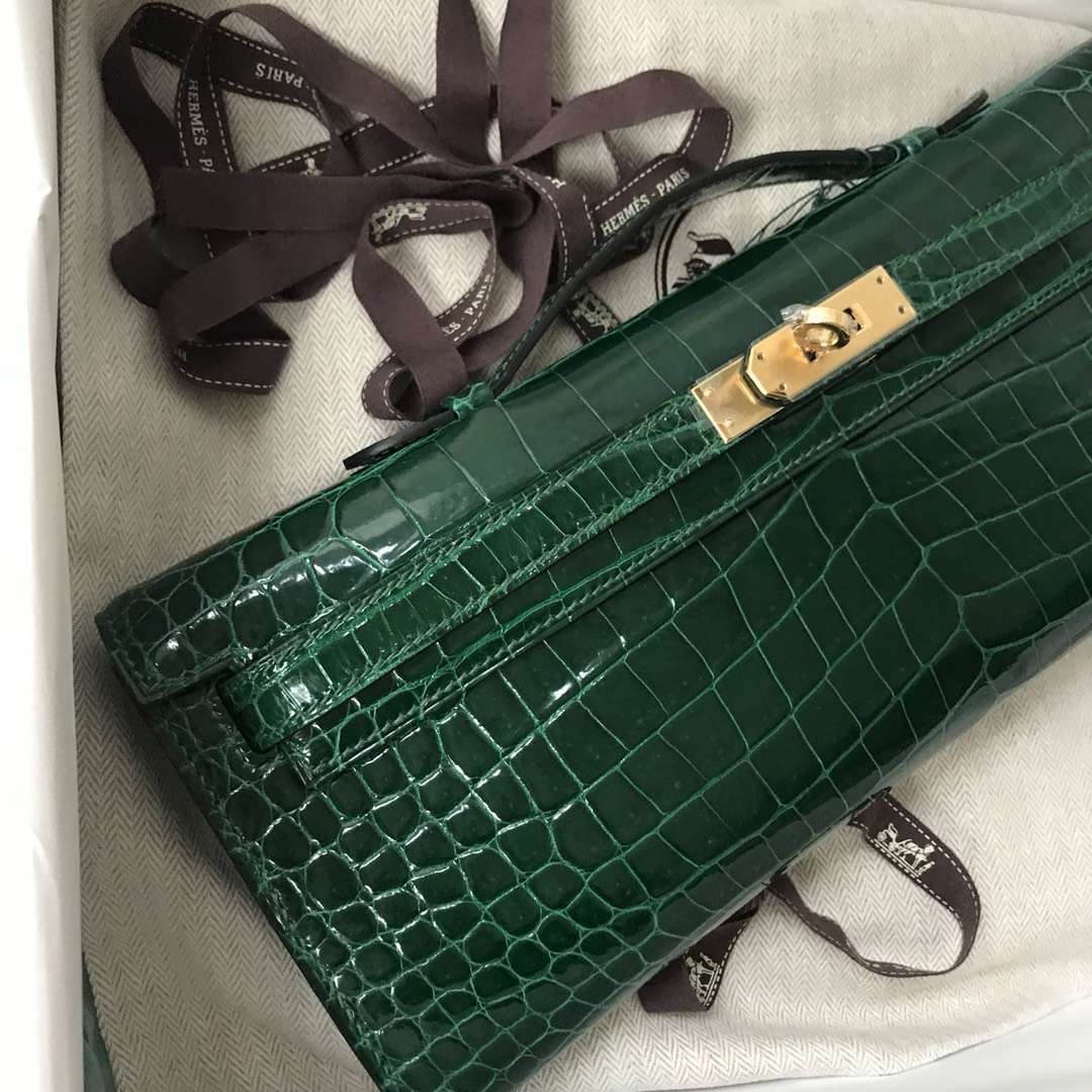 Elegant Hermes CK67 Vert Fonce Shiny Crocodile Leather Kelly Cut Evening Bag Gold Hardware