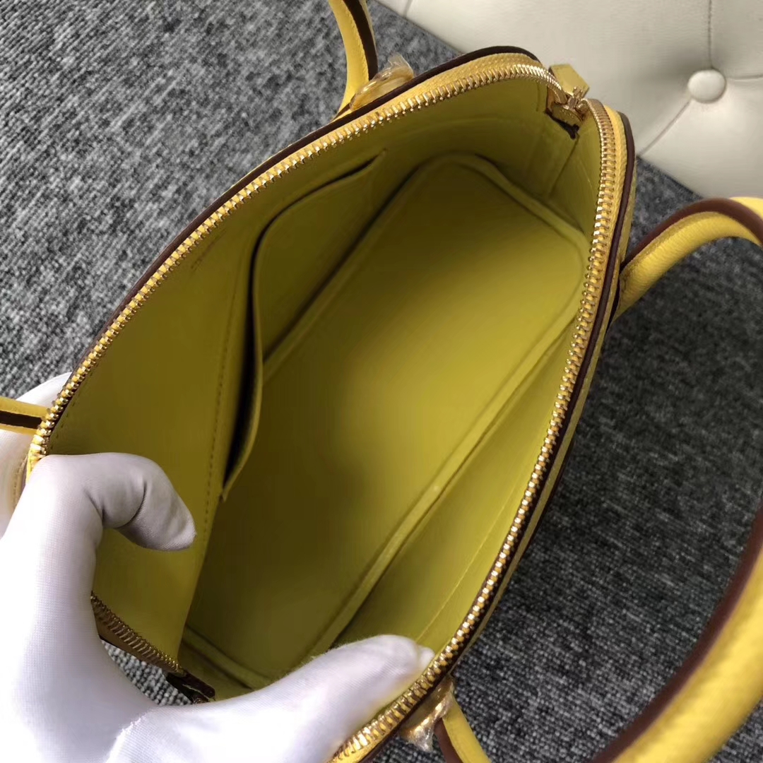 Stock Hermes 9o Jaune de Naples Epsom Calf Bolide27CM Tote Bag Gold Hardware