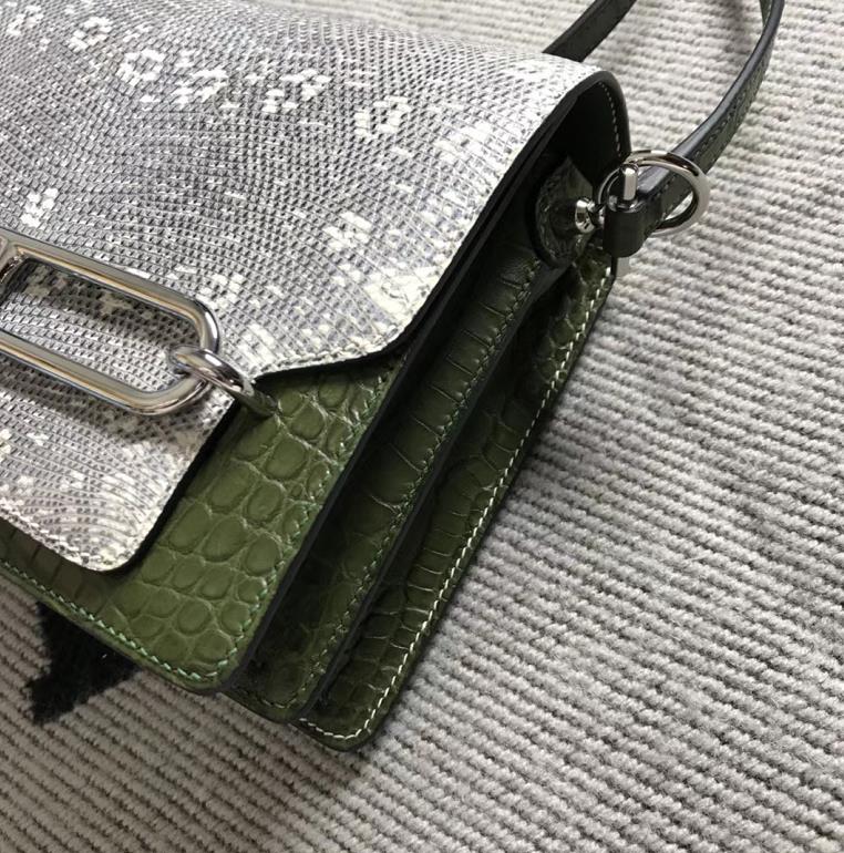 Stock Hermes Roulis Bag18CM Nature Lizard Leather &#038; Vert Canopee Crocodile Matt