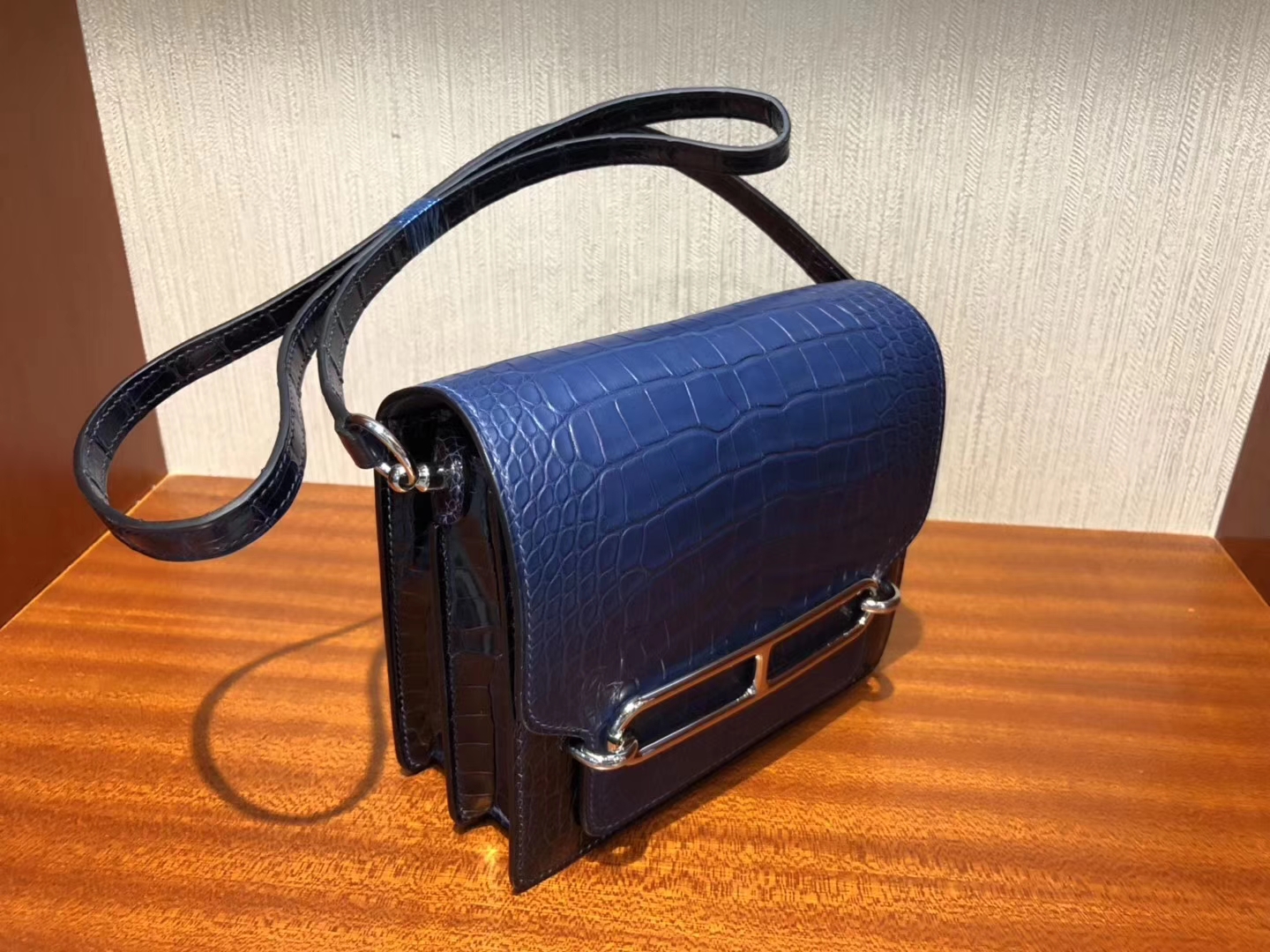 Fashion Hermes Blue Malta/Blue Saphir Crocodile Leather Roulis Bag18CM Silver Hardware
