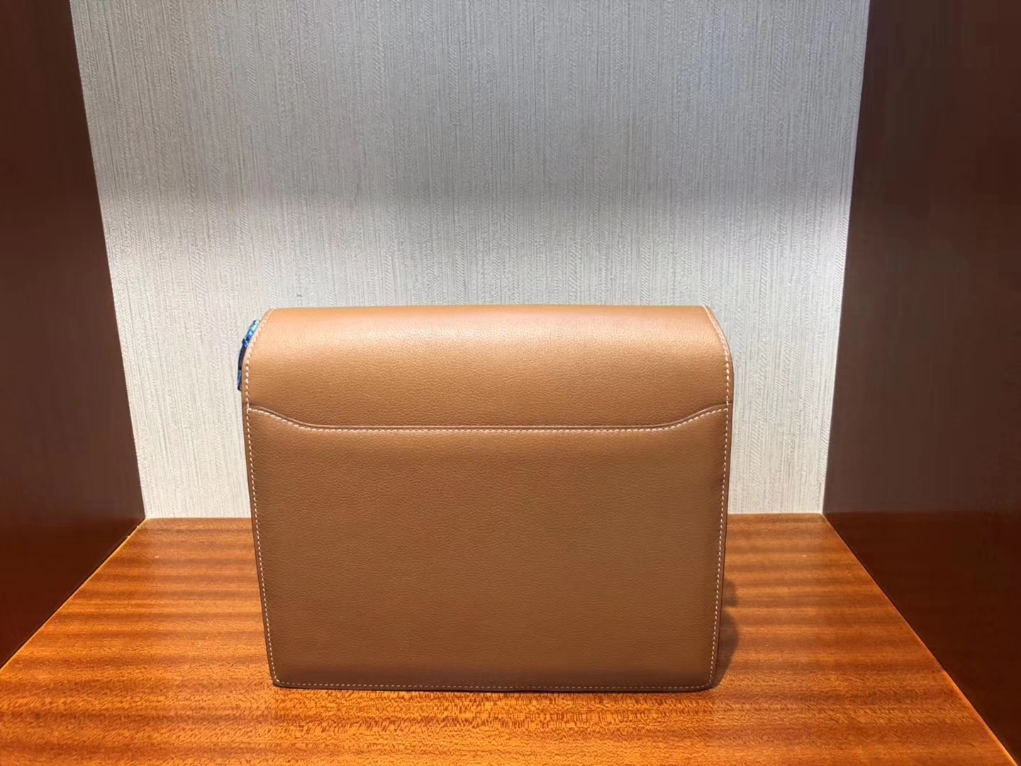 Sale Hermes CK37 Gold Evecolor Leather Roulis Bag24CM Gold Hardware