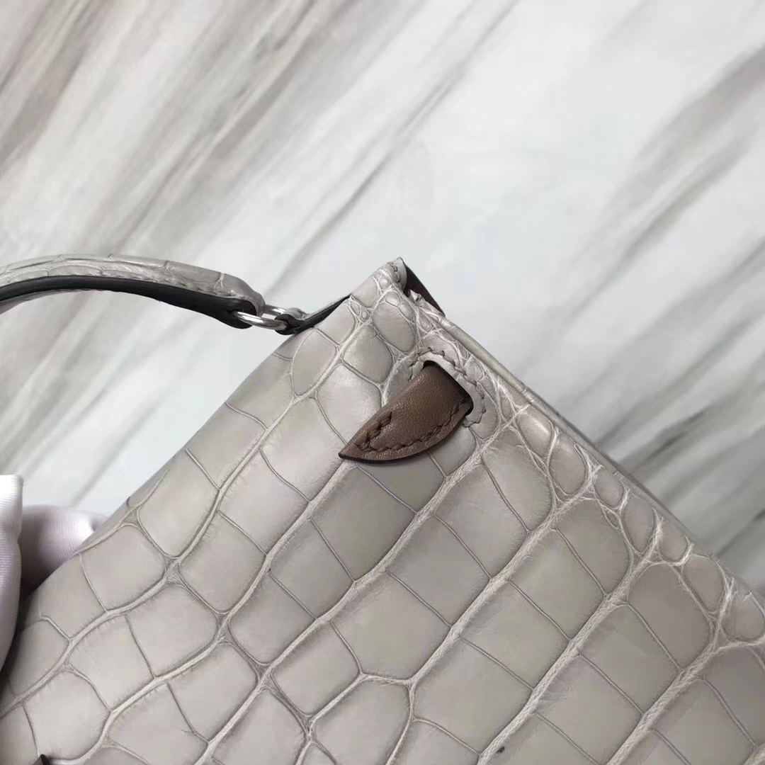 Lovely Hermes CK80 Gris Pearl Matt Crocodile Kelly Doll Bag16CM Silver Hardware