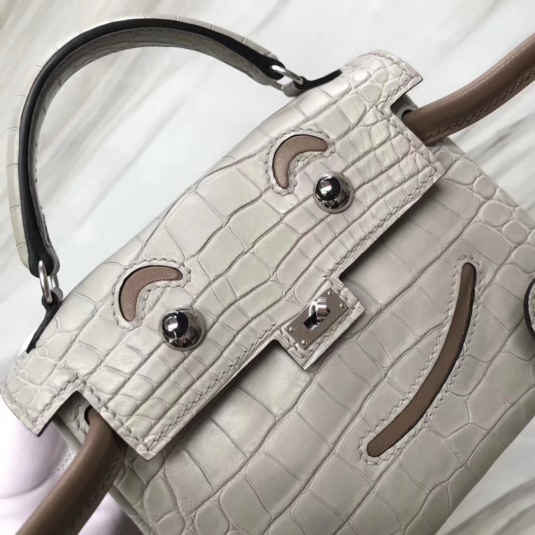 Lovely Hermes CK80 Gris Pearl Matt Crocodile Kelly Doll Bag16CM Silver Hardware