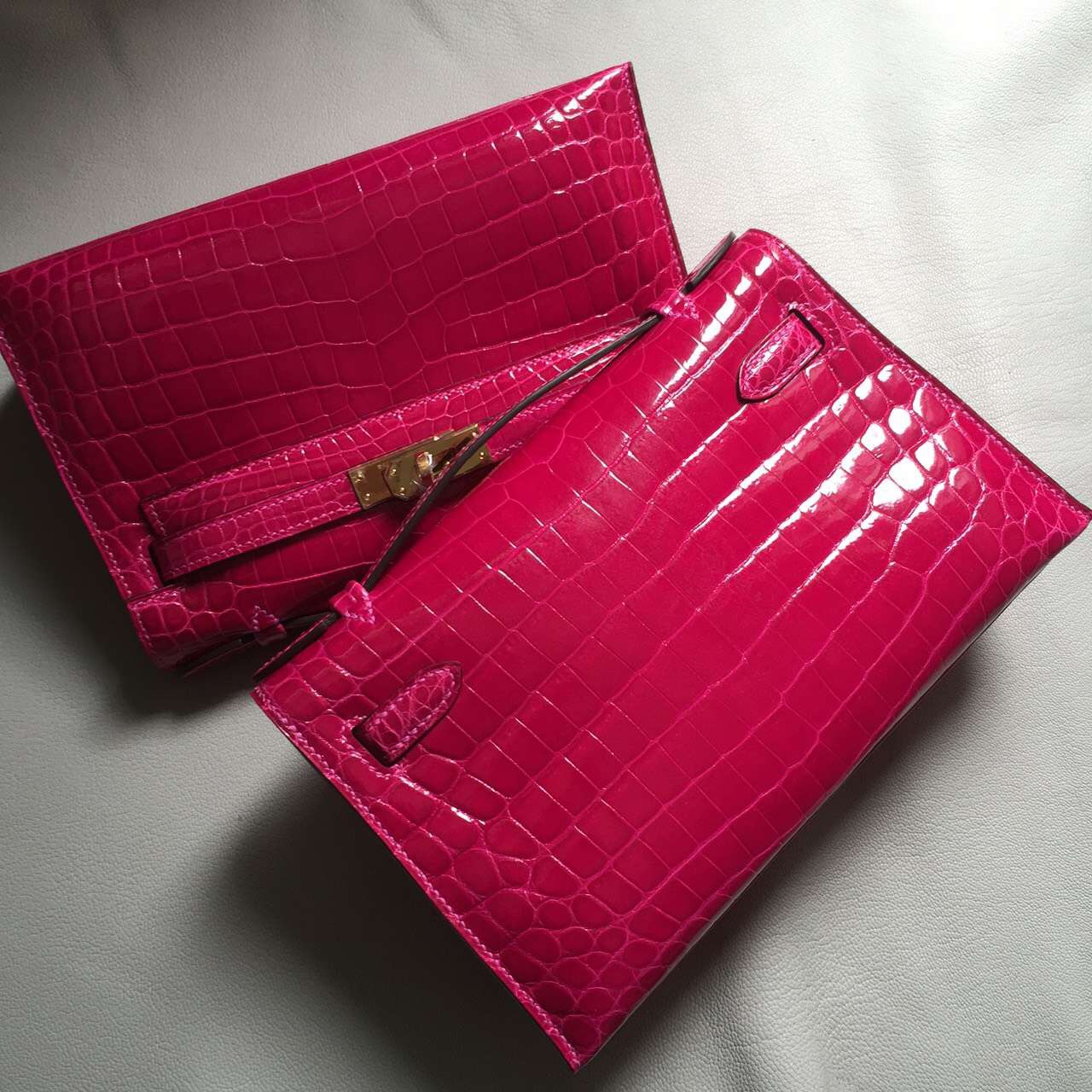 Hermes J5 Rose Scheherazade Crocodile Shiny Leather Minikelly Clutch Bag 22CM