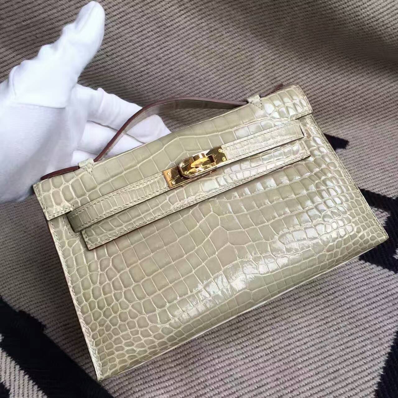 Discount Hermes Gris Tourterelle Crocodile Shiny Leather Minikelly Clutch Bag22cm