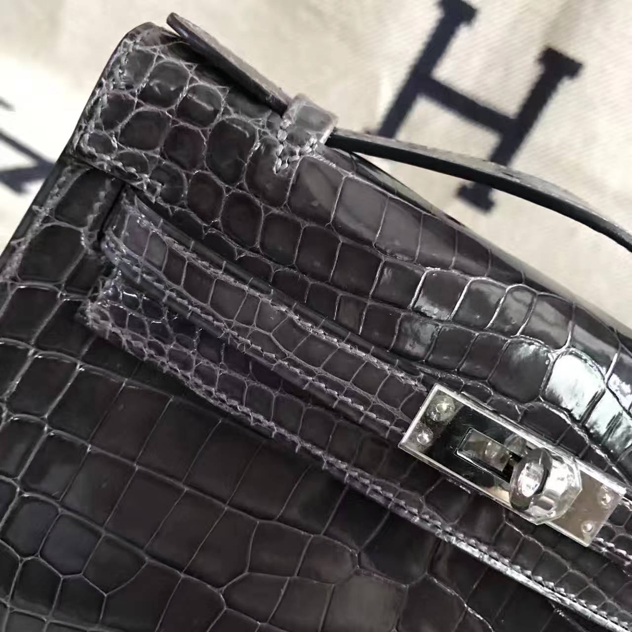 Wholesale Hermes 88 Graphite Grey Crocodile Shiny Leather Minikelly Bag 22cm