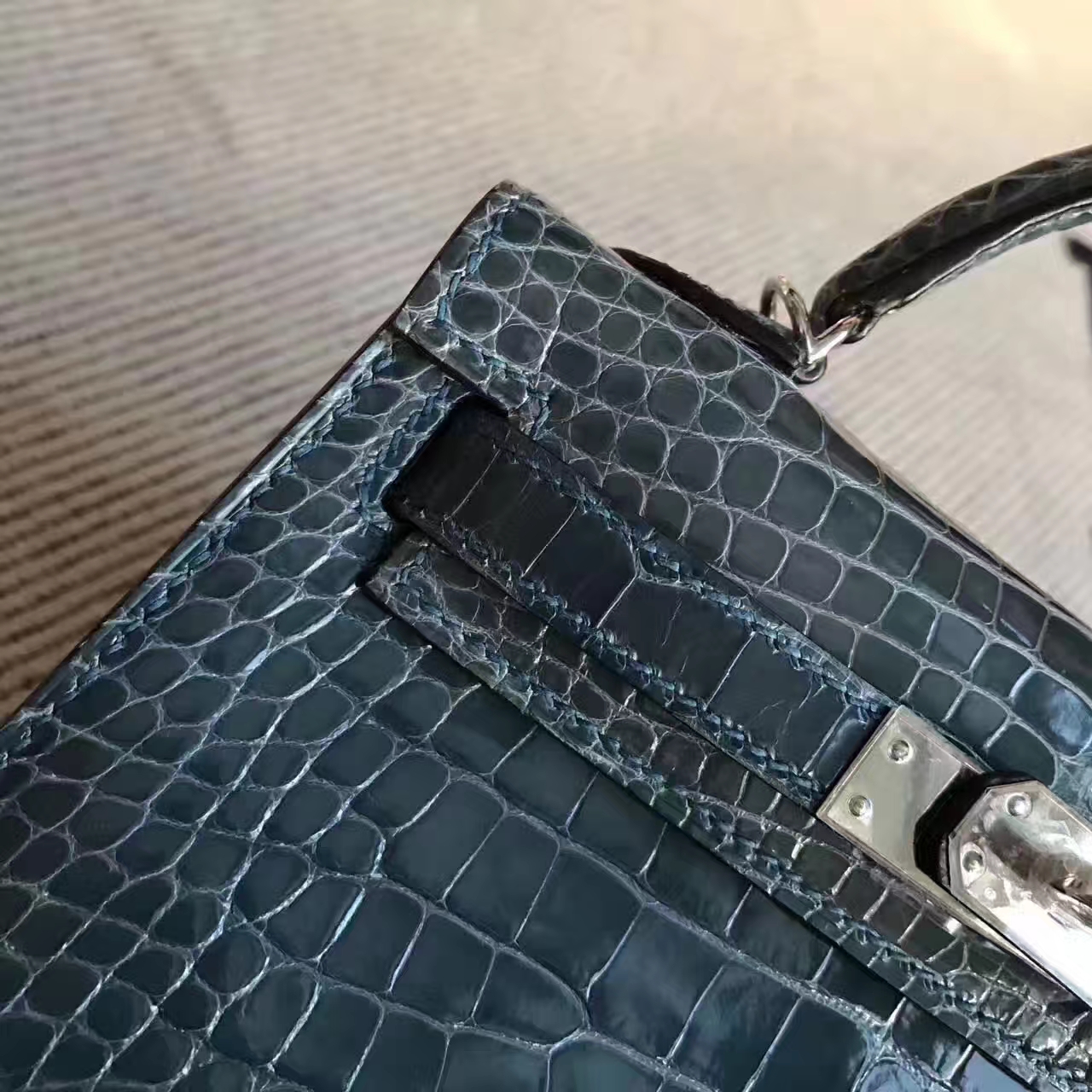 Sale Hermes 1P Duck Blue Shiny Alligator Crocodile Minikelly-2 Clutch Bag 19cm