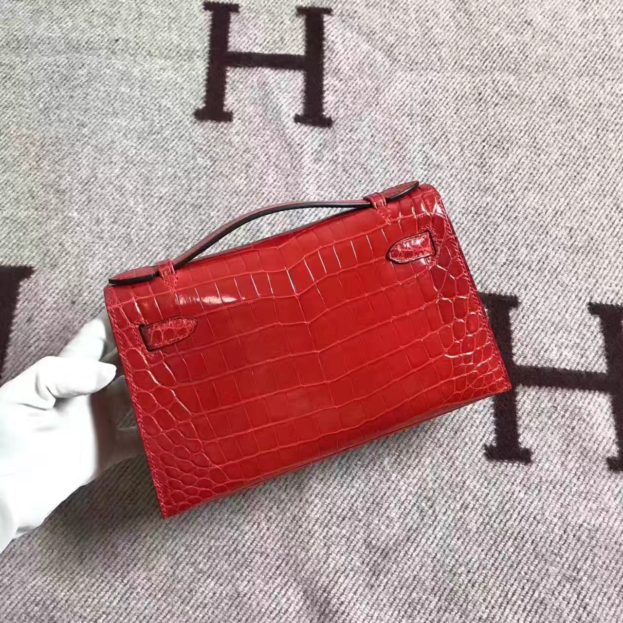 Wholesale Hermes CK95 Braise Crocodile Shiny Leather Minikelly Bag 22cm