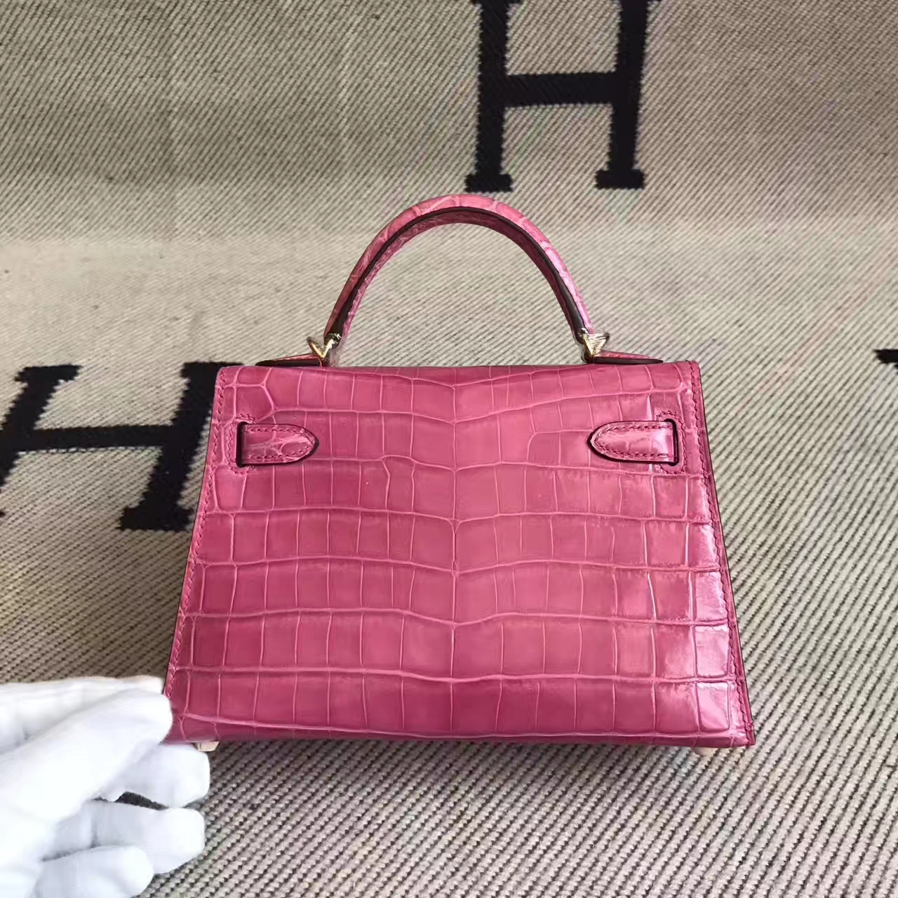 Cheap Hermes Minikelly-2 Clutch Bag in 5E Hot Pink Crocodile Shiny Leather
