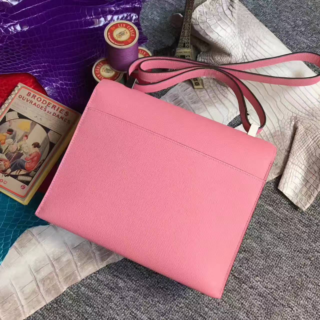 Hand Stitching Hermes Verrou Bag 24cm in 1Q Rose Confetti Epsom Leather