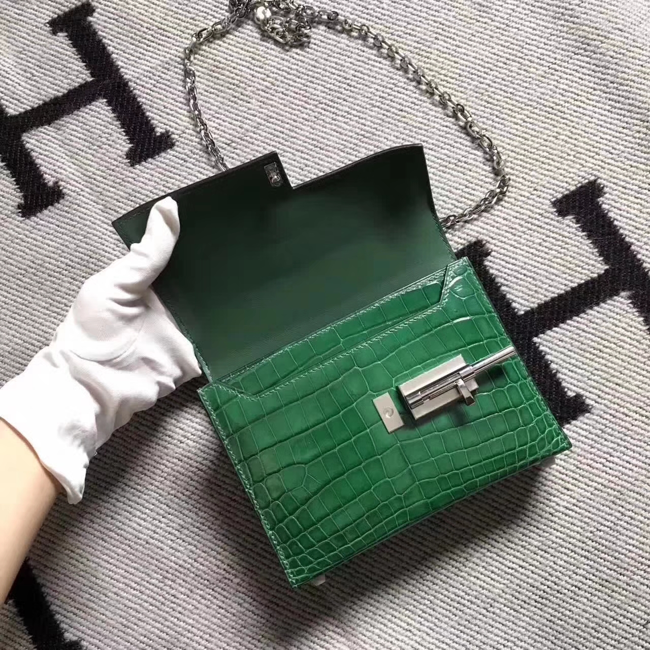 Wholesale Hermes Crocodile Shiny Leather Verrou Bag in Green