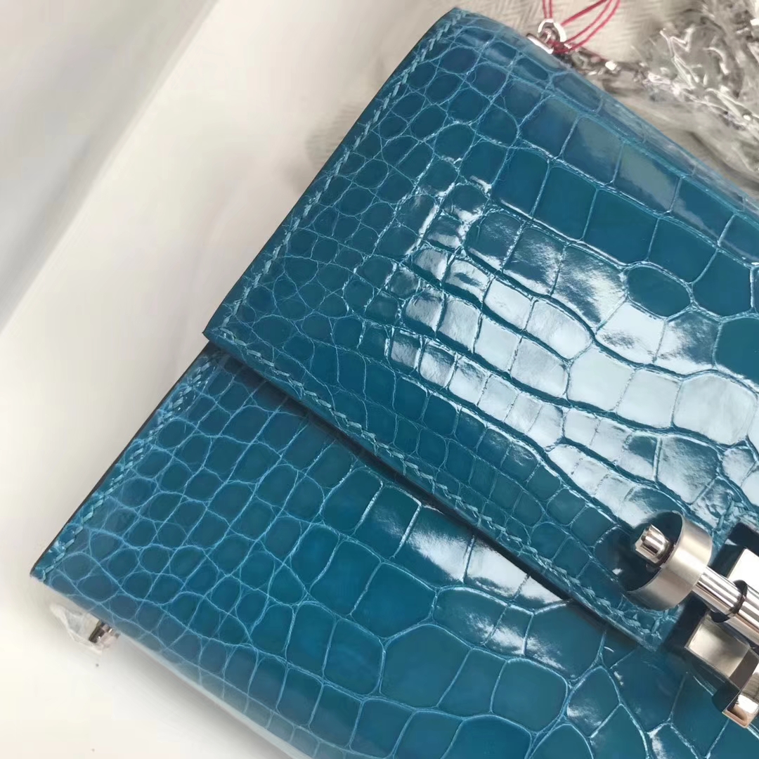 Fashion Hermes Shiny Crocodile Leather Verrou17cm Bag in 7W Blue Izmir Silver Hardware