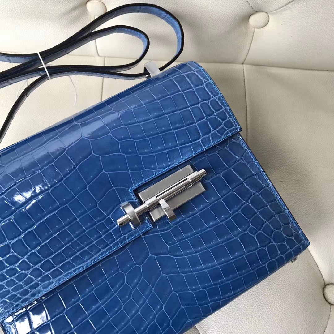 Wholesale Hermes 7Q Mykonos Blue Crocodile Shiny Leather Verrou Shoulder Bag21CM