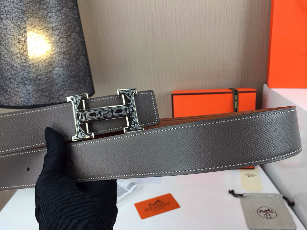 Hermes Men’s Carved buckle Khaki and grey 3.8CM wide