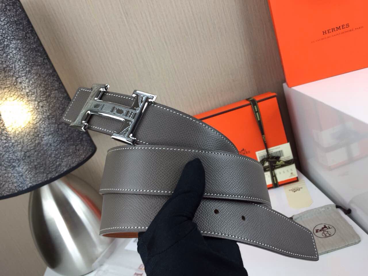 Hermes Men’s Carved buckle Khaki and grey 3.8CM wide