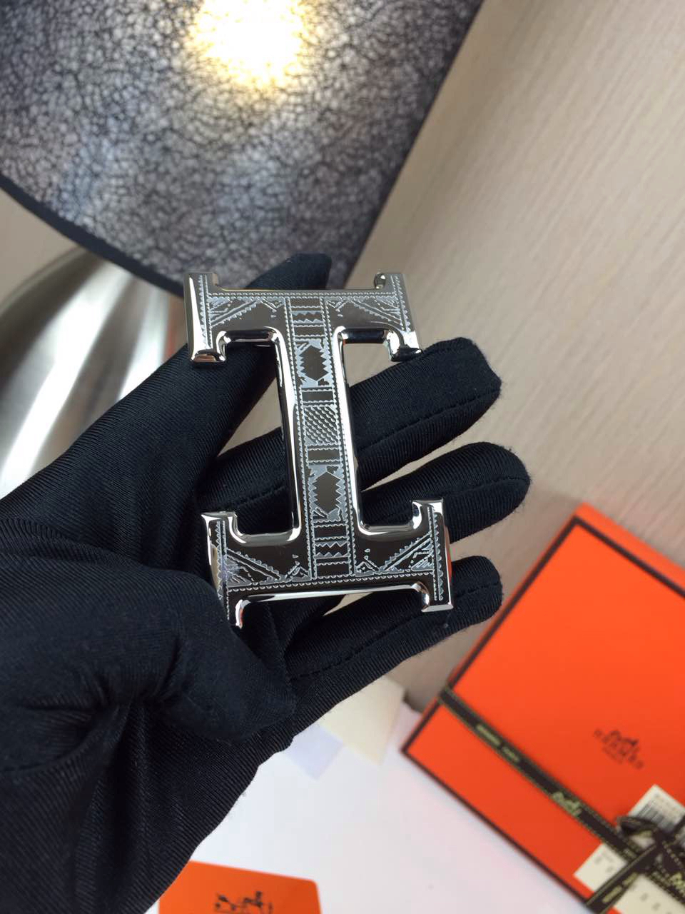 Hermes Men’s Carved buckle Khaki and grey 3.8CM wide