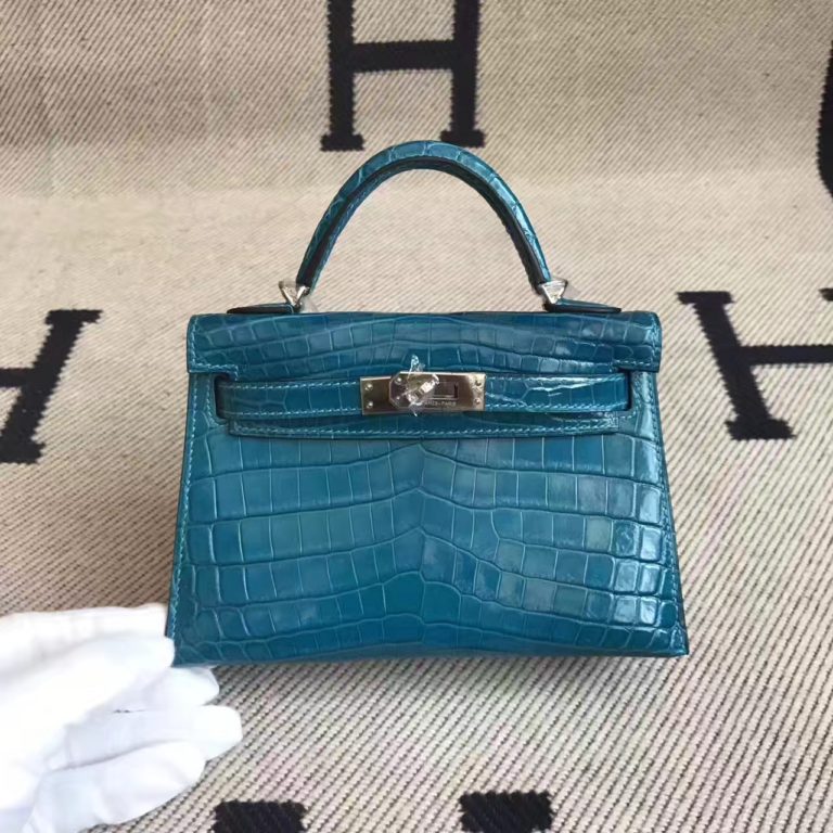 Hermes Minikelly-2 Clutch Bag in 7W Blue Izmir Crocodile Leather