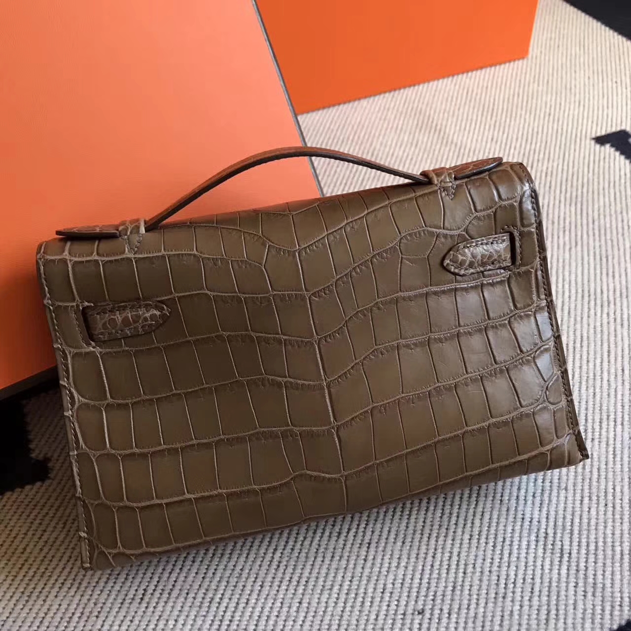 New Arrival Hermes Dark Coffee Matt Crocodile Leather Minikelly22cm Bag