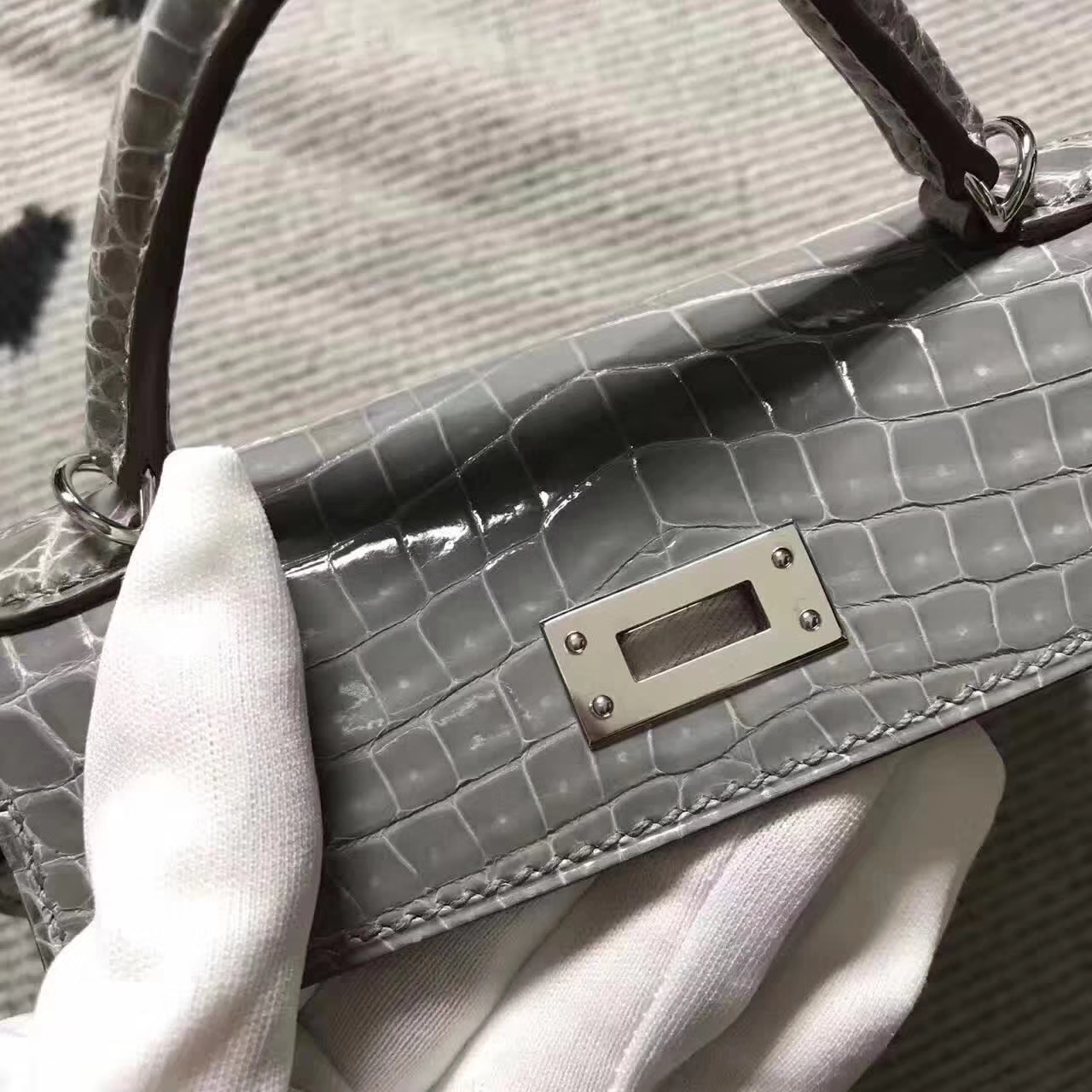 Wholesale Hermes Minikelly-2 Clutch Bag in CK81 Gris Tourterelle Crocodile Leather