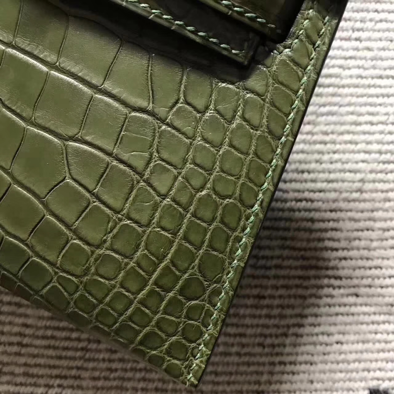 Hand Stitching Hermes Olive Green Crocodile Shiny Leather Minikelly-2 Clutch Bag