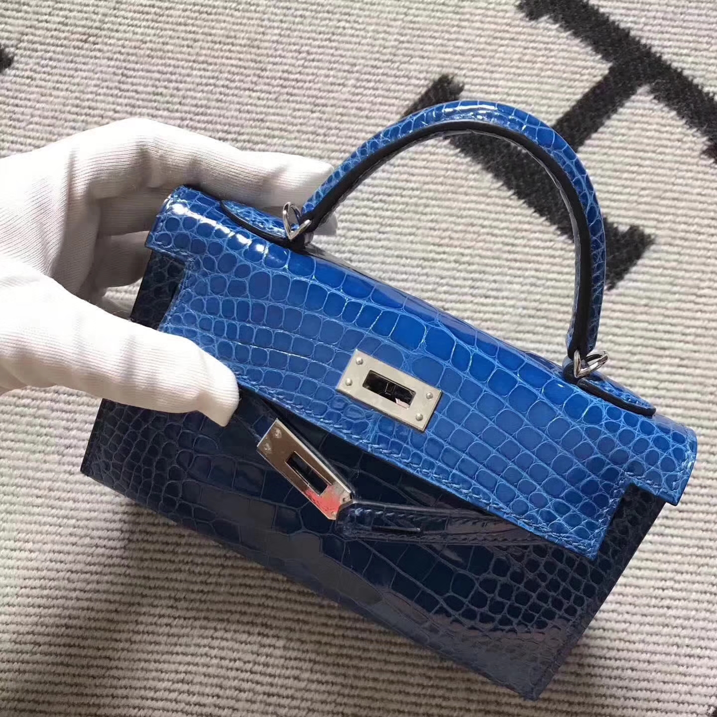 Noble Hermes Blue Crocodile Shiny Leather Minikelly-2 Clutch Bag