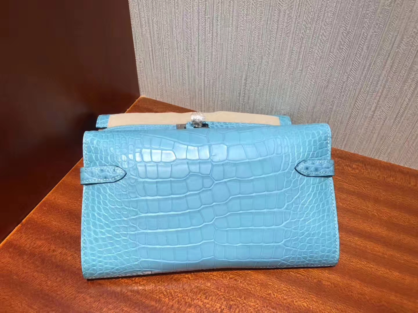 Stock Hermes Matt Crocodile Kelly Wallet Evening Cluthc Bag in 3Z Blue Saint-cyr