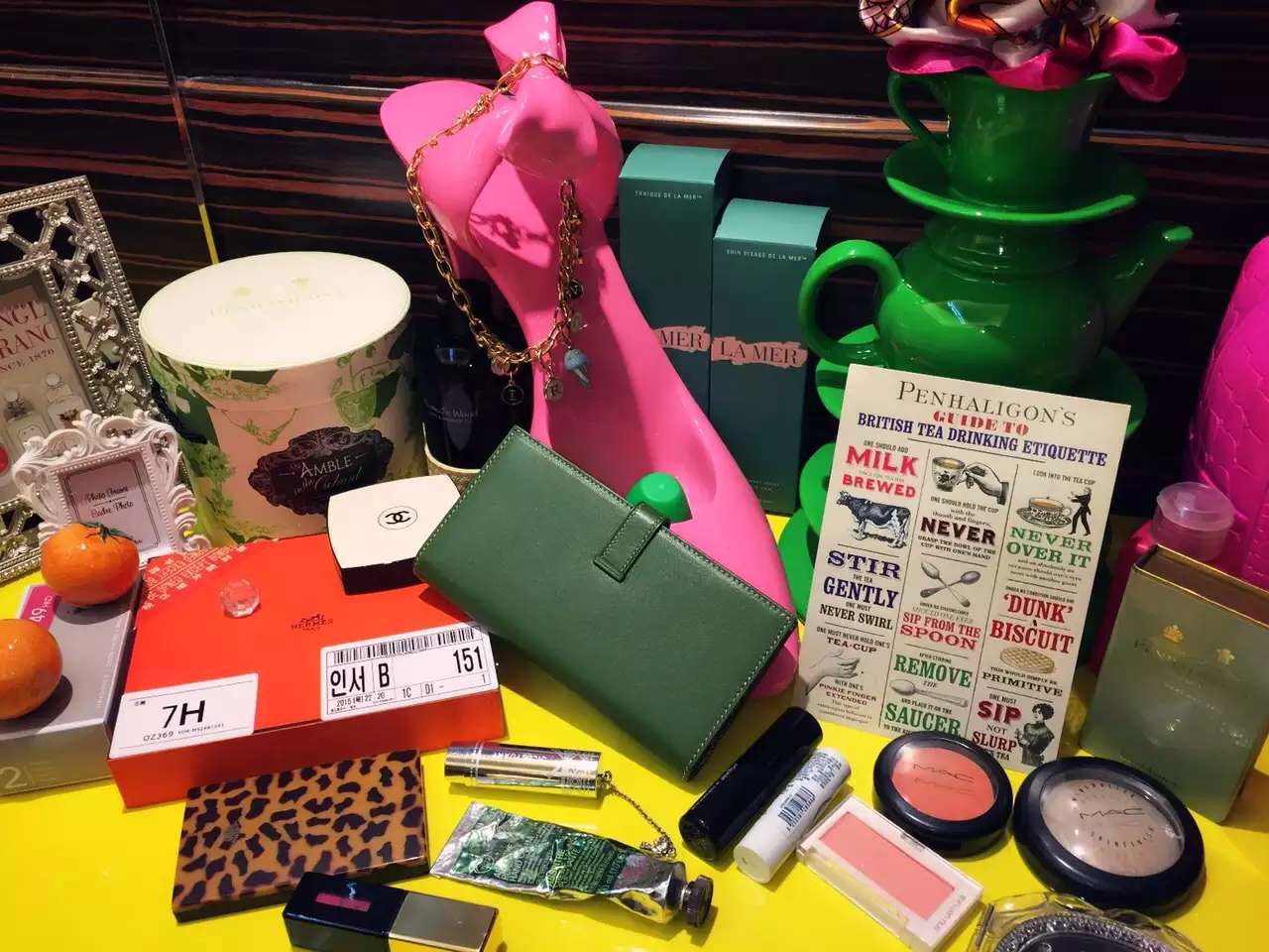 Cheap Hermes Silk&#8217;in Bean Wallet Swift leather V6 Olive Green 19CM