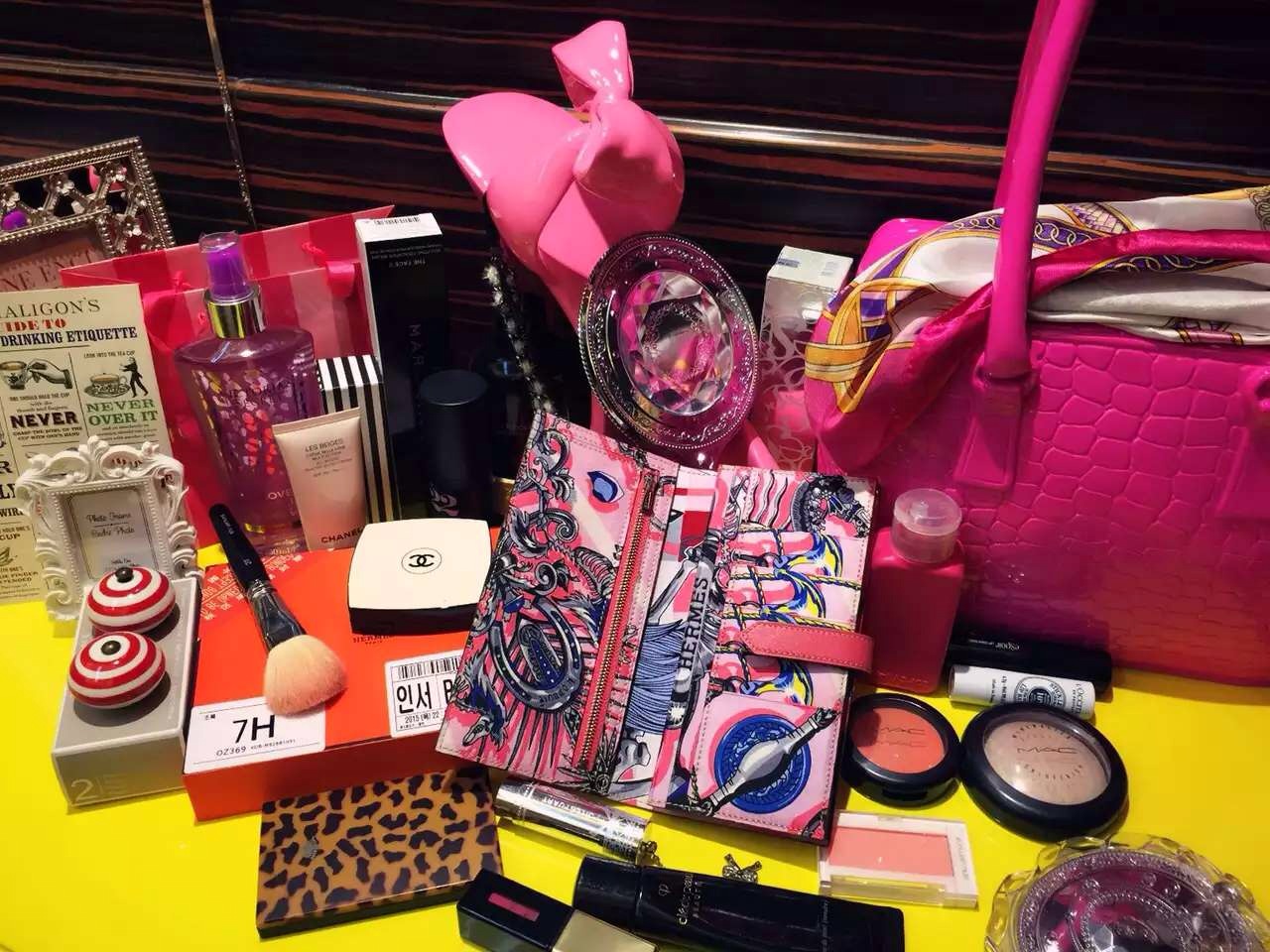 Discount Hermes Silk’in Series Bean Wallet Fuchsia Pink Swift Leather 19CM