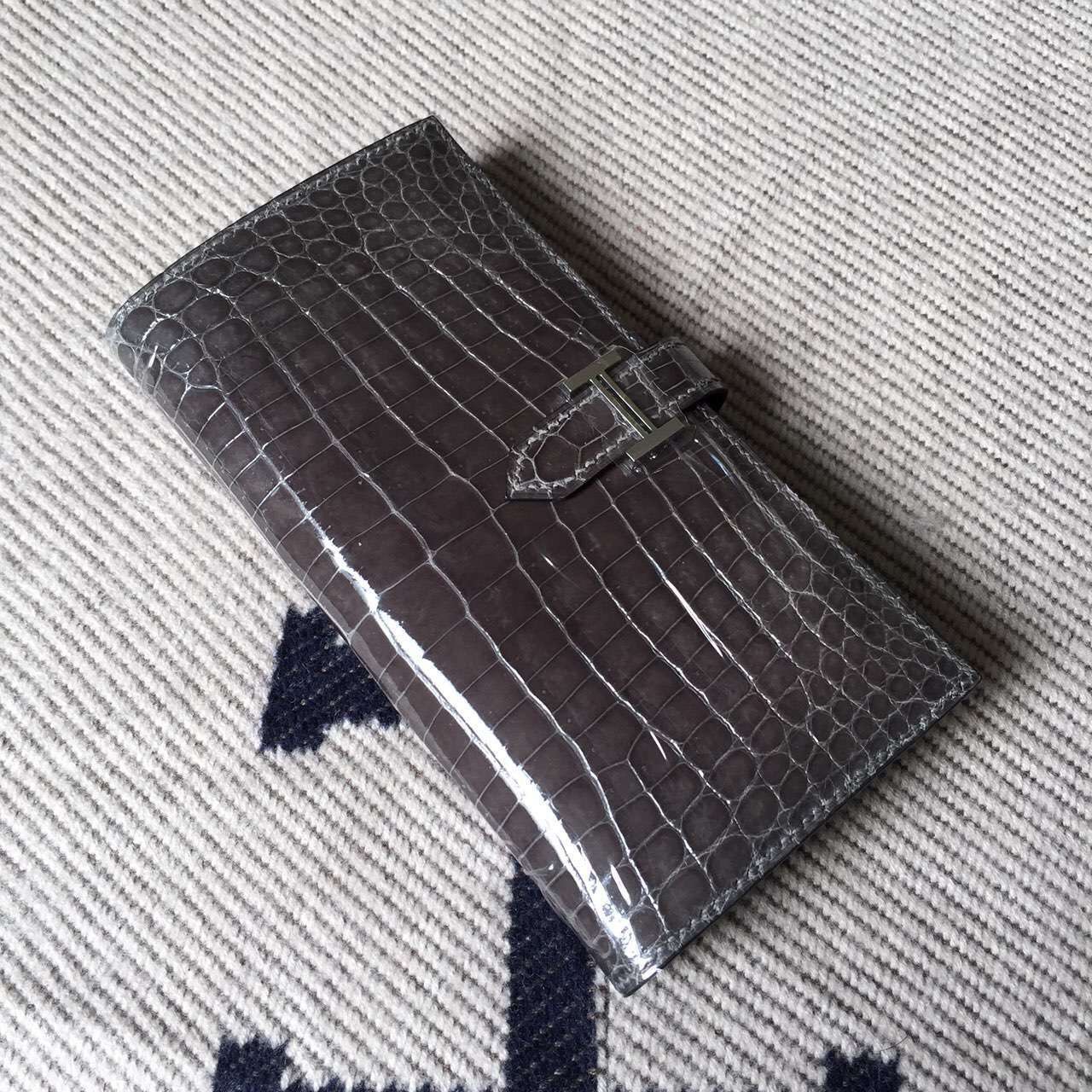 Hand Stitching Hermes C18 Etoupe Grey Crocodile Leather Bearn Wallet