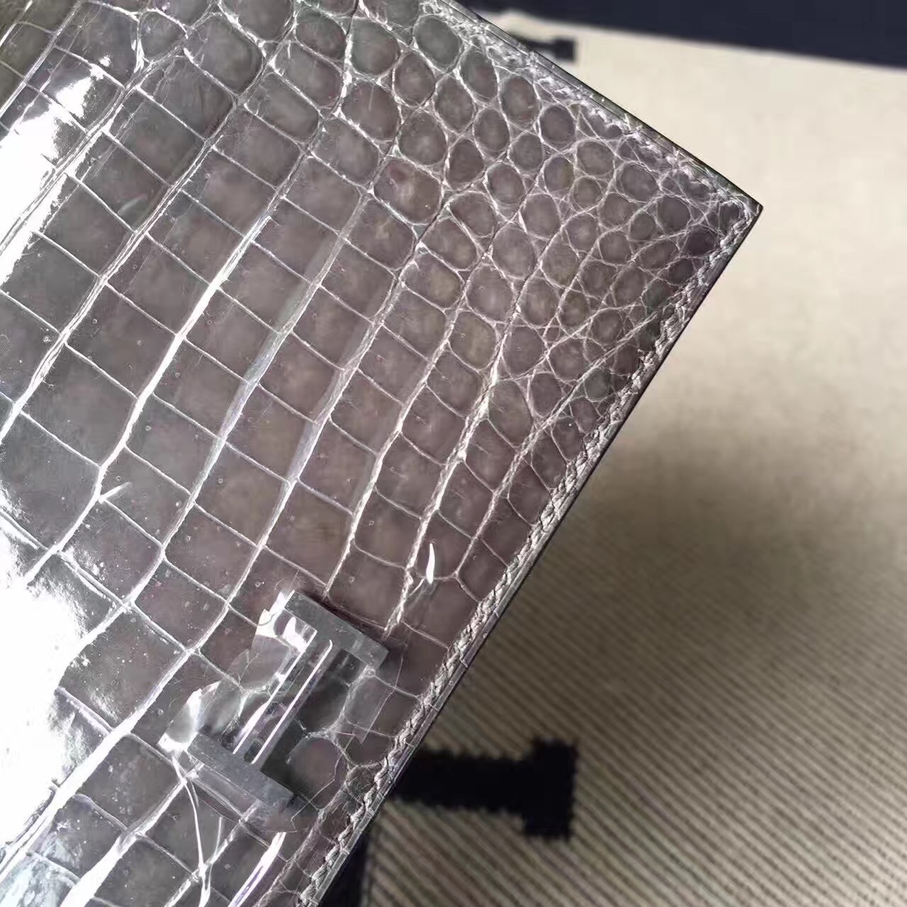 Hand Stitching Hermes C18 Etoupe Grey Crocodile Leather Bearn Wallet