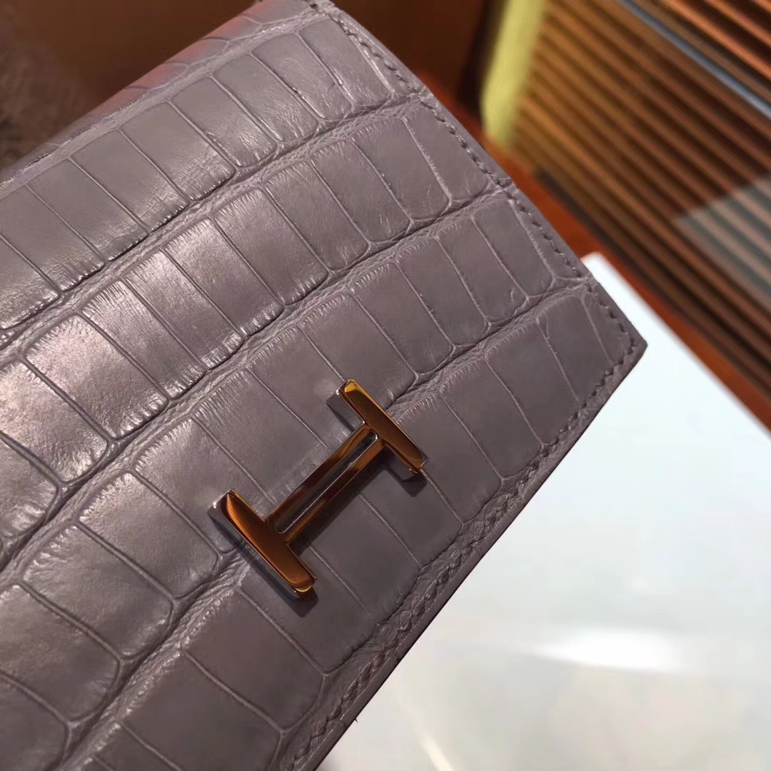 Elegant Hermes Short Bearn Wallet in Grey Crocodile Matt Leather