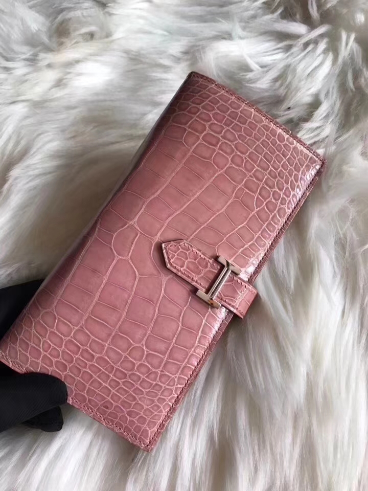 Hermes Pink Shiny Crocodile Bean Wallet Womens Clutch Bag