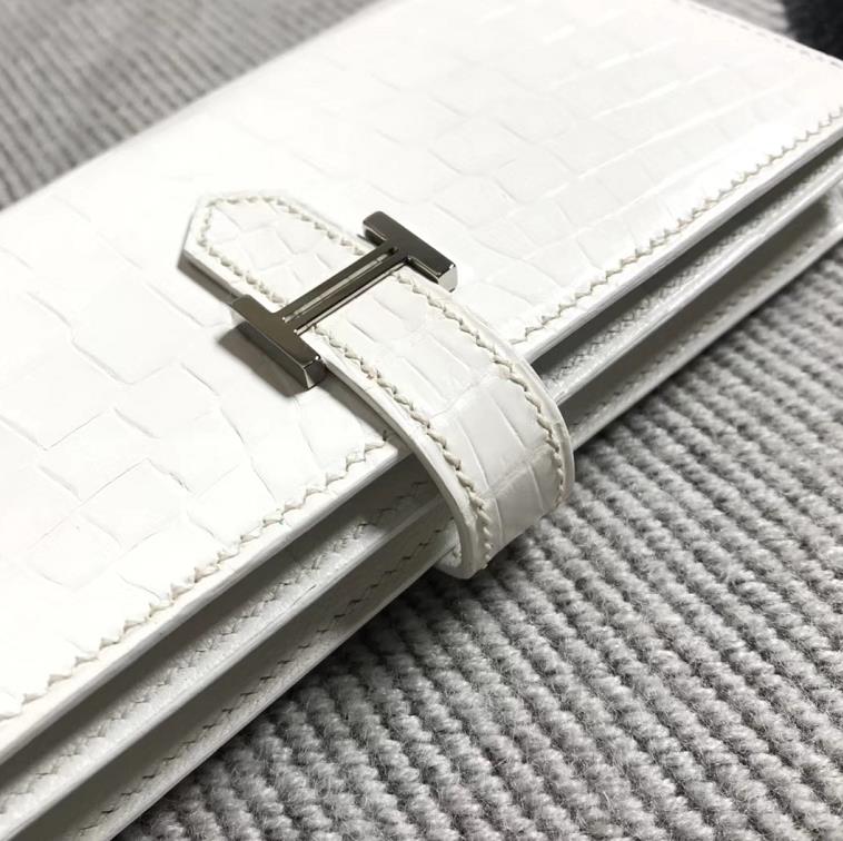 Stock Hermes Pure White Matt Crocodile Leather H Bean Wallet Clutch Bag