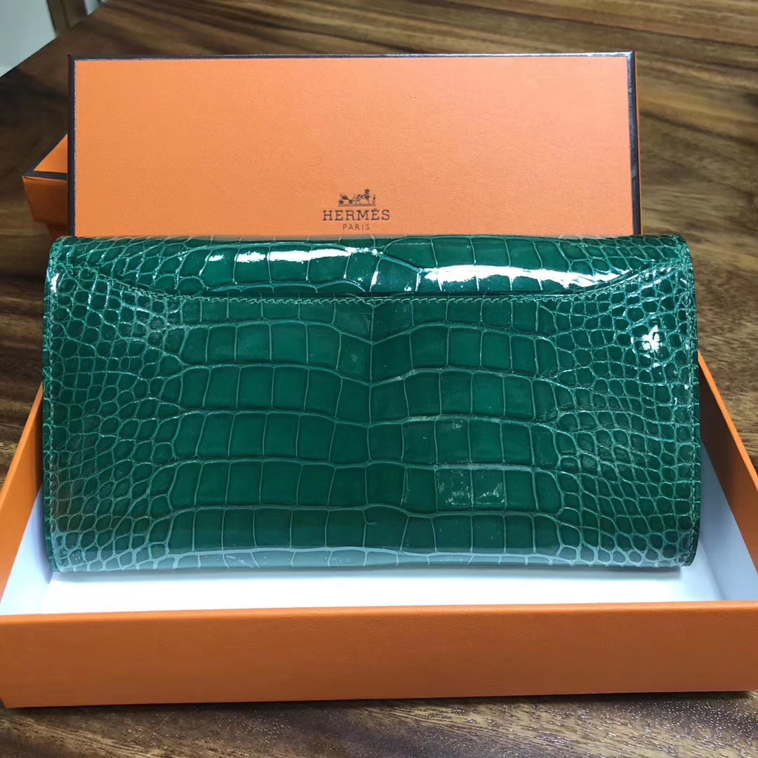 Luxury Hermes 6Q Vert Emerald Shiny Crocodile Constance Wallet Gold Hardware