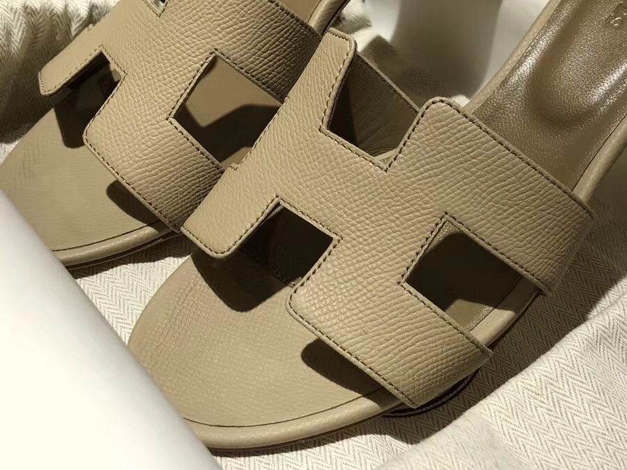 Wholesale Hermes Classic Middle Heel Sandals in Trench Grey Size35-41